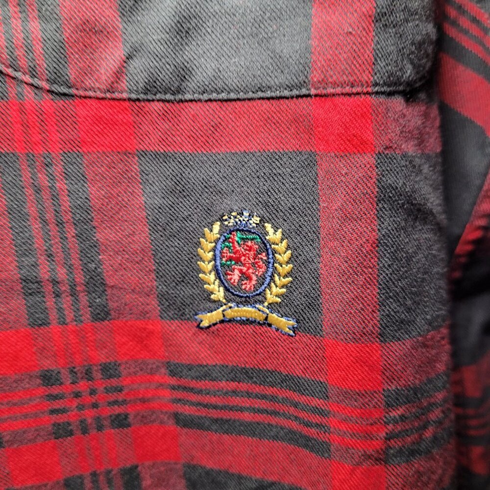 Tommy Hilfiger Plaid Shirt Embroidered Lion Crest Red Black Large Preppy Vintage - Picture 10 of 11